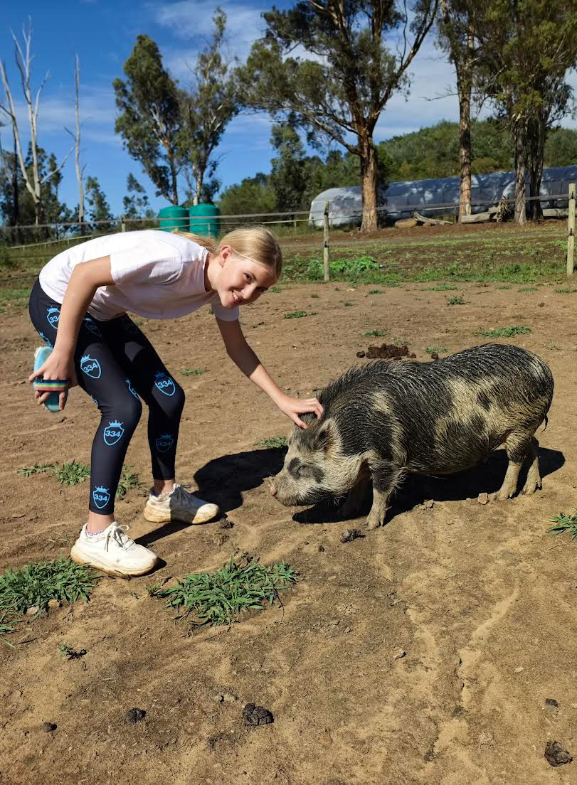 Image: young people walking trail / animal encounter / group outdoors
